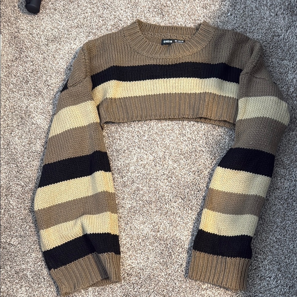 SHEIN Tan and Black Crew Neck Sweater with Ribbed Knitting